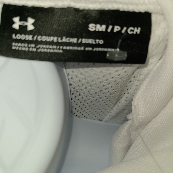 Women's Sz Small Under Armour Funnel Neck Crop top - Picture 6 of 7